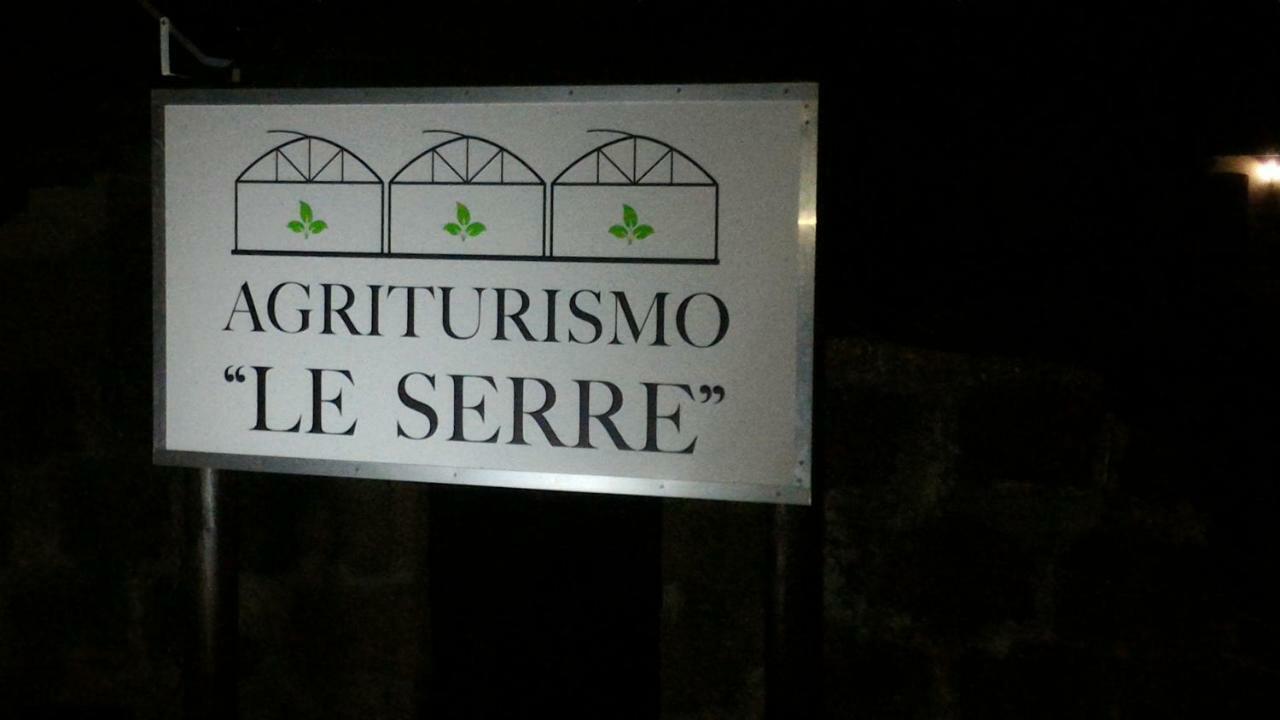 Agriturismo " Le Serre" Спелло Экстерьер фото